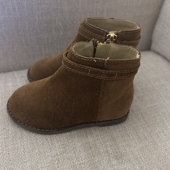 Janie And Jack Brown suede boots - Picture 2 of 4